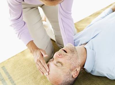 癫痫病治疗排名_治疗癫痫病的药盒图片(3)