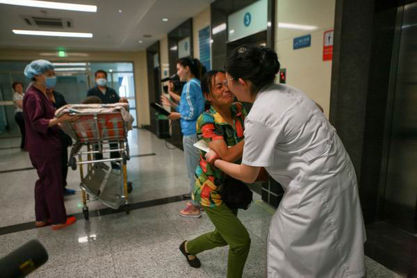 患者家属感谢医院通过媒体介绍小任病情,众多好心人为其捐款