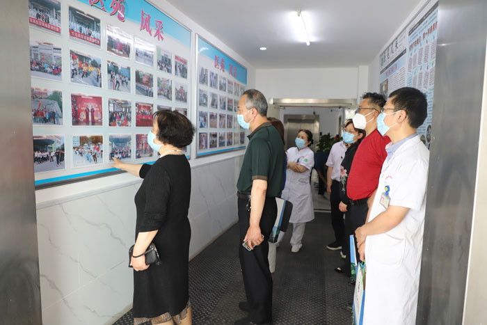 观看医院文化墙