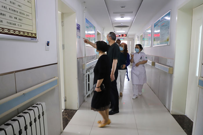 参观病房