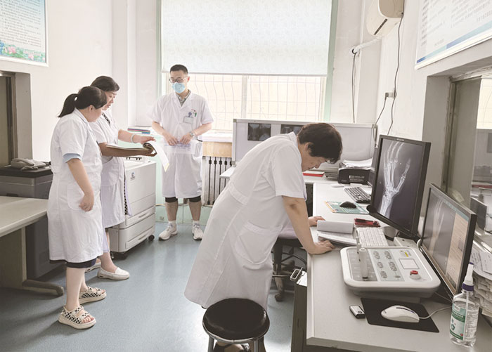 6月8日，总务科汇同院内分管领导、职能科室负责人组织开展了端午节前安全生产大检查