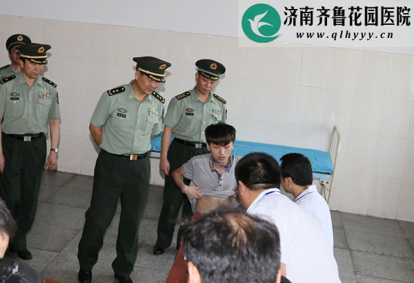 һڼ³԰ҽԺվ쿴ĸڣϸ˽칤