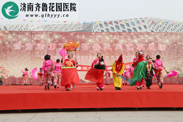 健康俱乐部组织编排的秧歌大拜年获好评