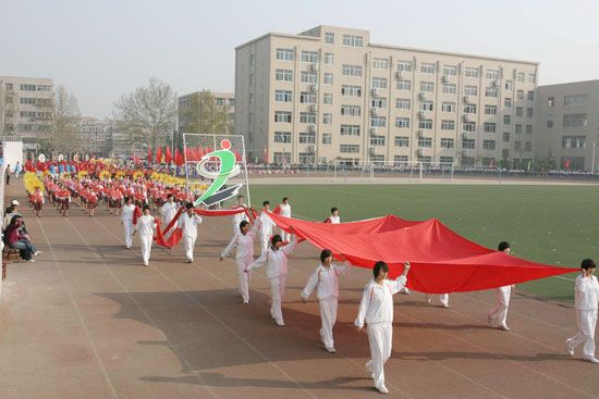 ȫѧĸɹչʾڼٿѧҽᡱУγ̽衣