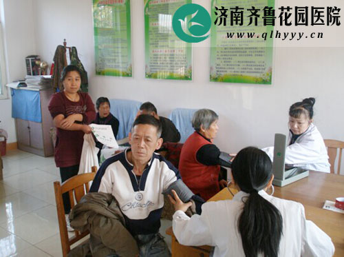 214年王舍人镇梁二村村民量血压