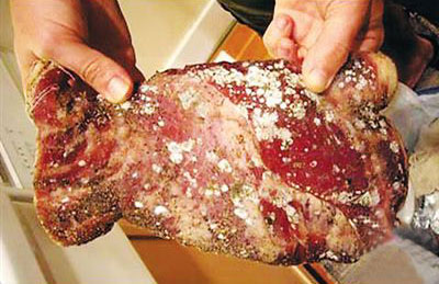 海关查货的三四十年的冷冻僵尸肉肉不可闻