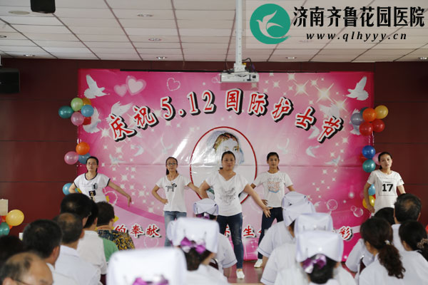 急诊急救输液大厅于宝玉护士长带领的一线团队给大家带来舞蹈青春修炼手册