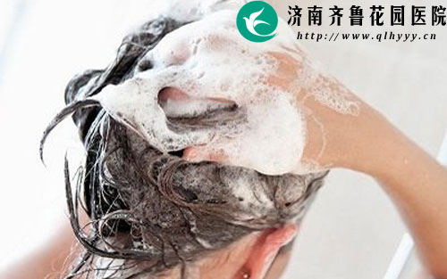 可以用硫磺皂洗头发吗 20-16112PS41bC.jpg