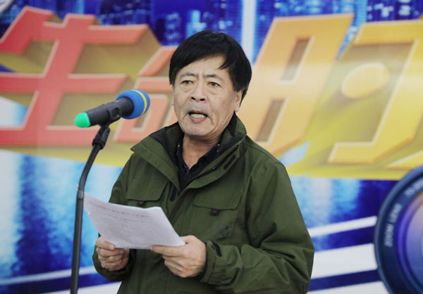 摄制组总编导许志强讲话