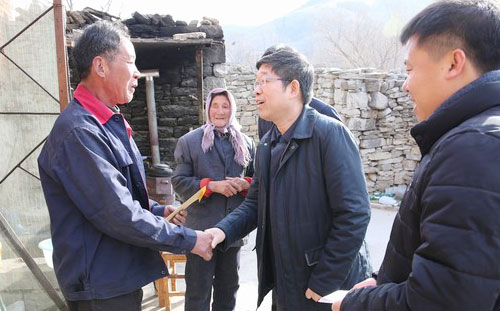 ɽѧ³ͯҽԺ쵼ϲɽ߷οƶ